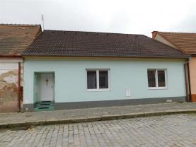 Prodej, rodinný dům 3+1, 1118 m2, Dolní Kounice
