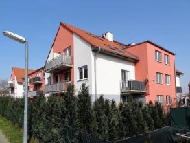 Prodej, byt 2+kk, 61 m2, Jinočany