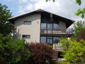 Prodej, rodinný dům 6+2, 668 m2, Srch
