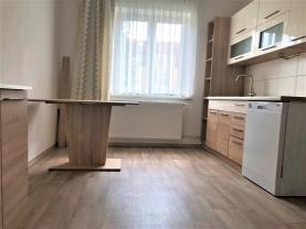Pronájem, byt 2+1, 50 m2, Plzeň, Slovany