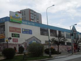 Pronájem,obchodní prostor, 164m2, Praha 15 - Hostivař