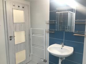 Pronájem bytu 3+1, 90 m2, Chropyně, Záříčí