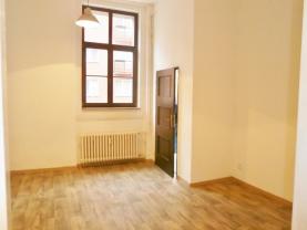 Pronájem, nebytové prostory, 54 m2, Karlovy Vary