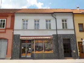 Prodej, bytový dům, Blovice, Masarykovo náměstí.