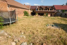 Prodej, rodinný dům, 1442 m2, Charváty