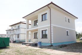 Prodej, rodinný dům 145 m2, Praha Západ, Chýně, poz. 608 m2