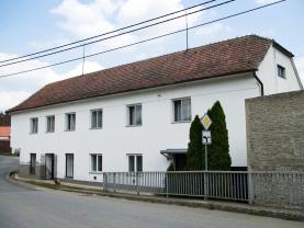 Prodej, rodinný dům 6+2, 742 m2, Biskupice