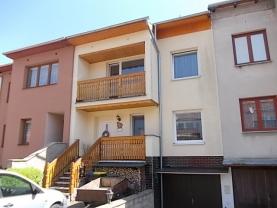 Prodej, rodinný dům 5+1, Chlumec, ul. Zalužanská