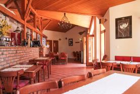 Prodej, Restaurace - stravování, 298 m2, Klecany