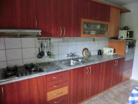 Prodej, rodinný dům, 239 m2, Bílovice