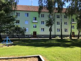 Prodej, byt 2+1, Stochov, ul. S. K. Neumanna