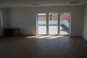 Pronájem, kancelářské prostory, 180m2, Hrušovany