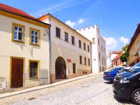 Prodej, byt 3+kk,110 m2, Znojmo, ul. U Brány