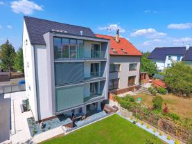 Prodej, rodinný dům, 11+4, 350 m2, Praha 4 - Kamýk