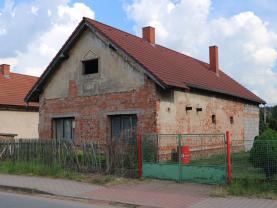 Prodej, rodinný dům 3+1, 1195 m2, Trnávka
