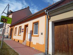 Pronájem, byt 1+1, Lišov