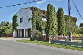 Prodej, rodinný dům 6+2, 1399 m2, Halže