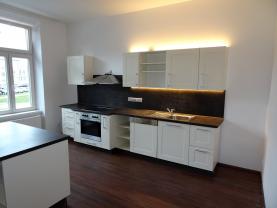 Pronájem, byt 3+kk, 95 m2, České Budějovice, ul. Pražská tř.