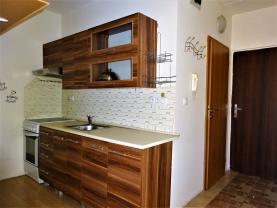 Prodej, byt 1+1, 36 m2, Karlovy Vary, ul. Jahodová