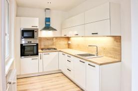 Prodej, byt 2+1, 50 m2, OV, Olomouc, ul. Schweitzerova