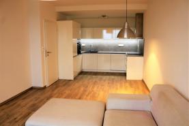 Pronájem, byt 2+kk, 70 m2, Plzeň - Újezd