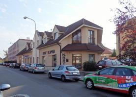 Pronájem, komerční prostory, 100 m2, Chrudim, ul. V Tejnecku