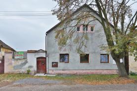 Prodej, rodinný dům, 3+1, 383 m2, Úherce, ul. Náves