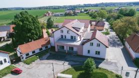 Prodej, 1+kk, 66 m2, terasa 25,6 m2, OV, Svojetice