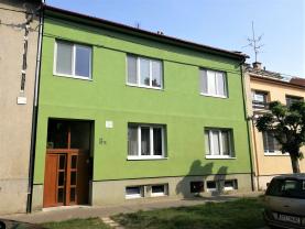 Pronájem, rodinný dům 5+kk, 150 m2, Hodonín, ul. Mírové nám.