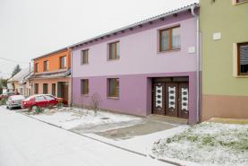 Prodej, rodinný dům 5+1, 990 m2, Medlovice u Vyškova