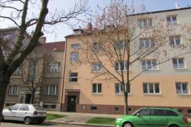 Pronájem, byt 1+kk, 27 m2, Plzeň, Slovany