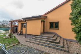 Prodej, rodinný dům,1066 m2, Sadská