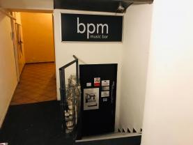 Pronájem, bar, 150 m2, Kladno, ul. Poděbradova