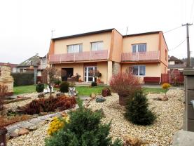Prodej, rodinný dům, 982 m2, 4+1 a 1+kk, Strašice