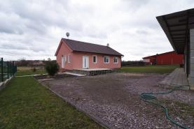 Prodej, rodinný dům 4+1, 1200 m2, Žerotice