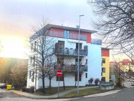 Pronájem, byt 2+kk, Praha, ul. Na Hřebenkách