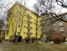 Pronájem, byt 2+1, Kladno, ul. Helsinská