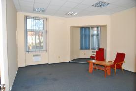 Pronájem, kancelář 33 m2, nám. T.G.Masaryka, Sedlčany