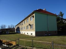 Prodej, byt 2+1, 68 m2, Komárov