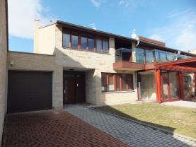 Prodej, rodinný dům 6+kk, 248 m2, Beroun