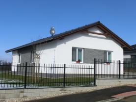 Prodej, rodinný dům 4+kk, 805 m2, Počaply