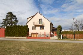 Prodej, rodinný dům 5+1, 352 m2, Dubné, okr.České Budějovice