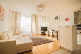 Pronájem, byt 2+kk, 65 m2, Praha 5 - Smíchov, terasa 156 m2