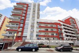 Prodej, byt 3+1+L+G, 102 m2, Praha, ul. Miroslava Hajna