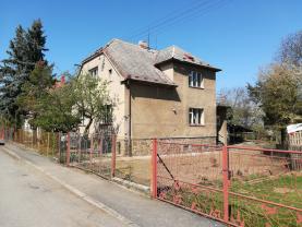 Prodej, rodinný dům 5+1, 904 m2, Tlustice