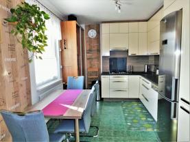 Flat 3+kk, 70 m2, Praha-východ, Nupaky, Luční