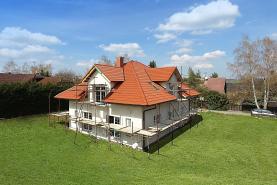 House, Praha-východ, Mnichovice
