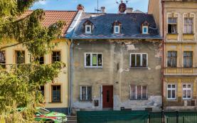 House, Karlovy Vary