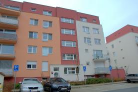 Pronájem, byt 1+kk, 30 m2, Praha 9
