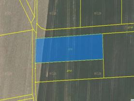 Field, 2840 m2, Opava, Služovice